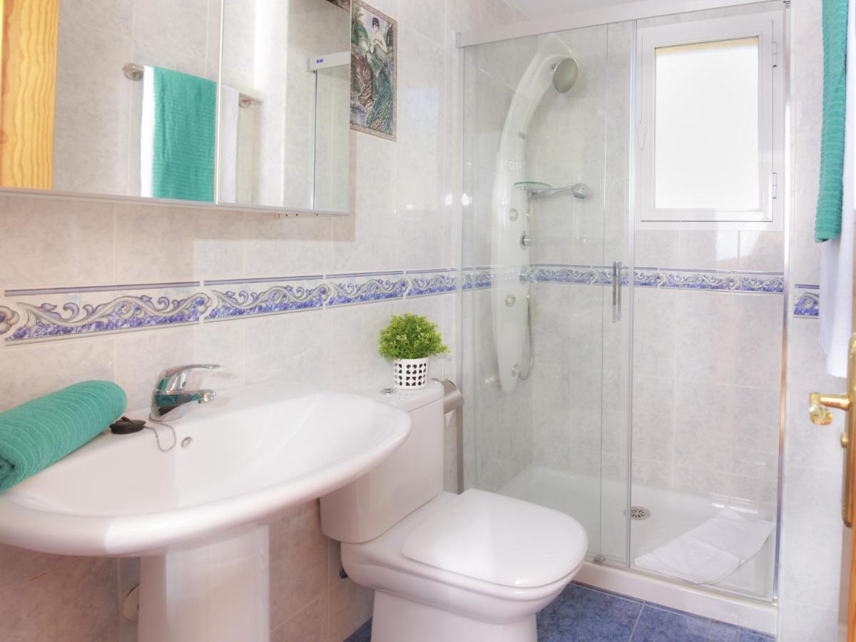 Sea & Wave Ventura Studio Apartment Malaga Exterior photo